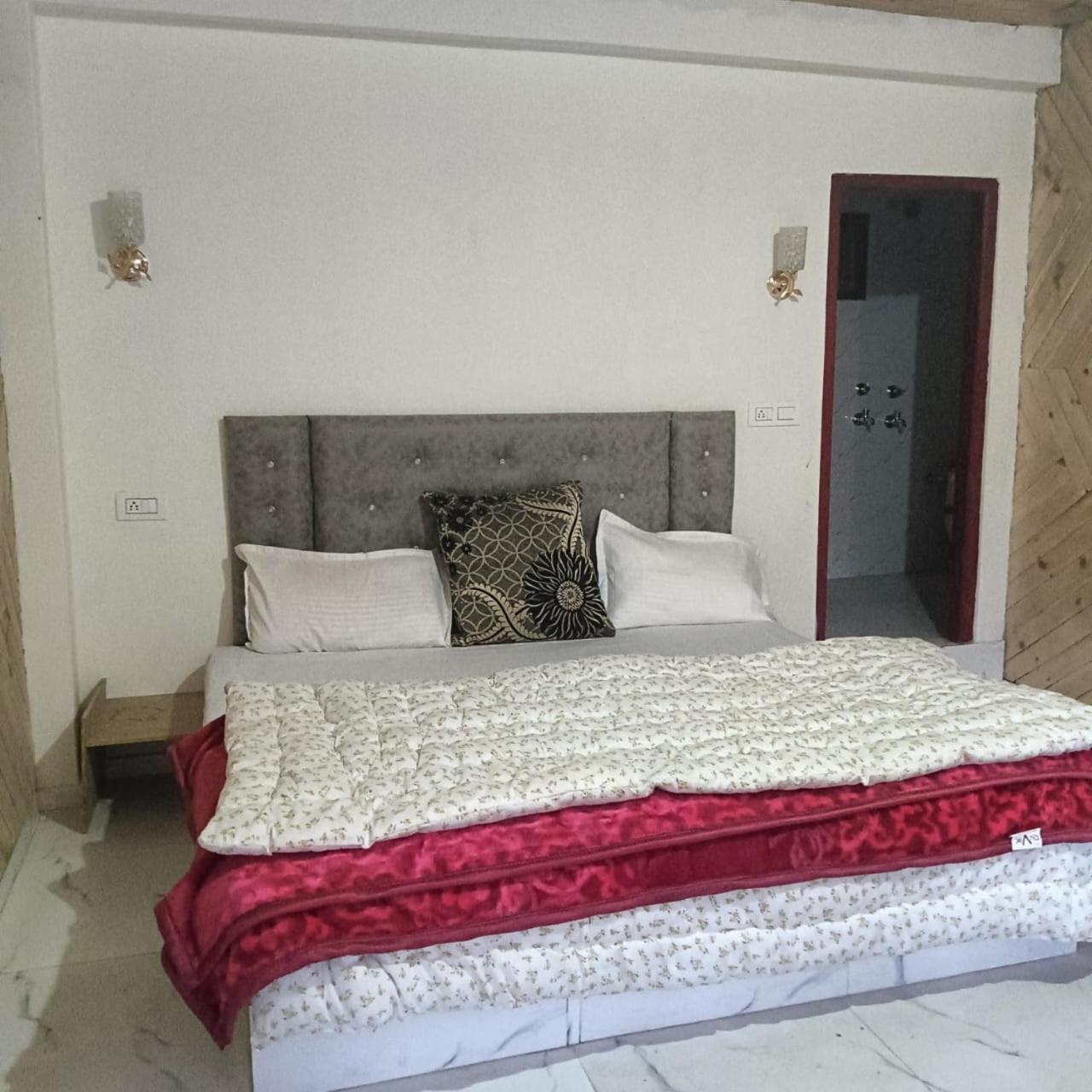 Aditya Guest House Tosh Exterior photo